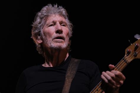roger waters on russia